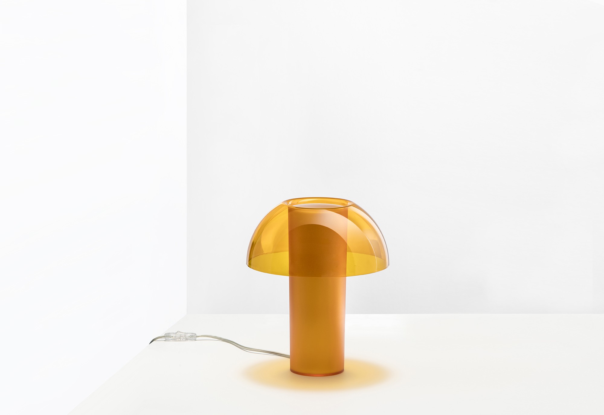Colette maza izmēra nakts lampa